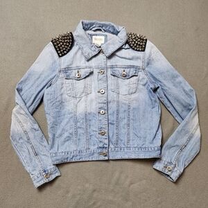 Forever 21 studded Shoulder jean jacket